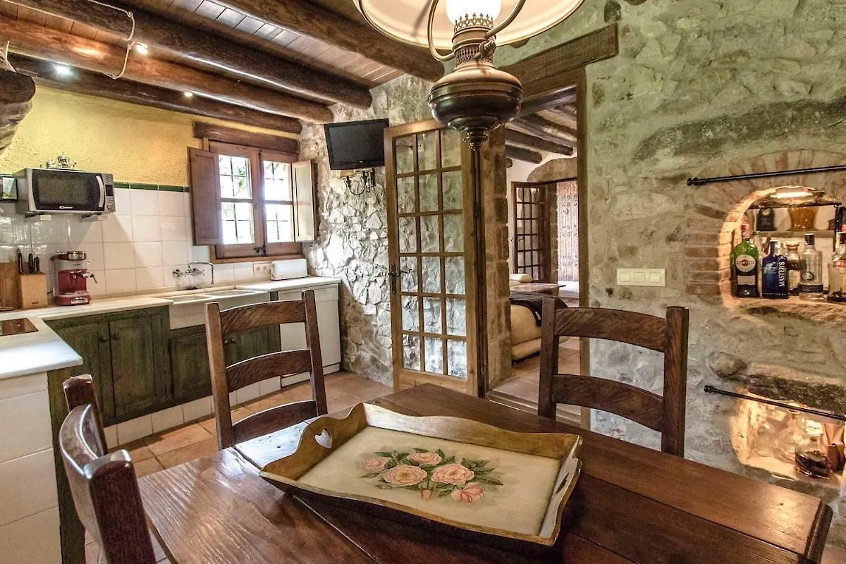 Catalunya Casas Stunning Costa Brava Mountain Retreat And 30Kms Away From The Beach Sant Feliu de Buixalleu